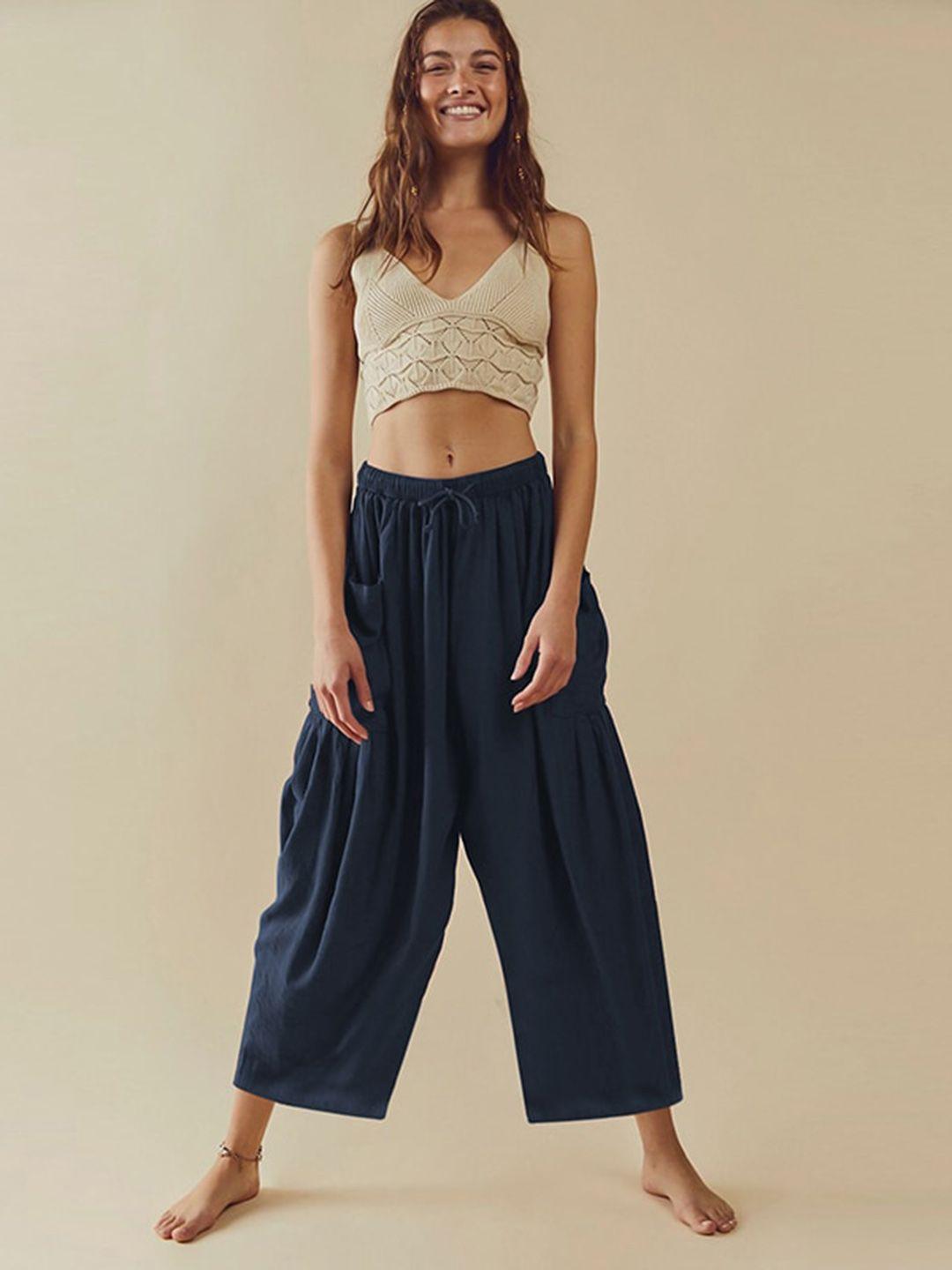 stylecast-women-navy-blue-flared-high-rise-pleated-trousers