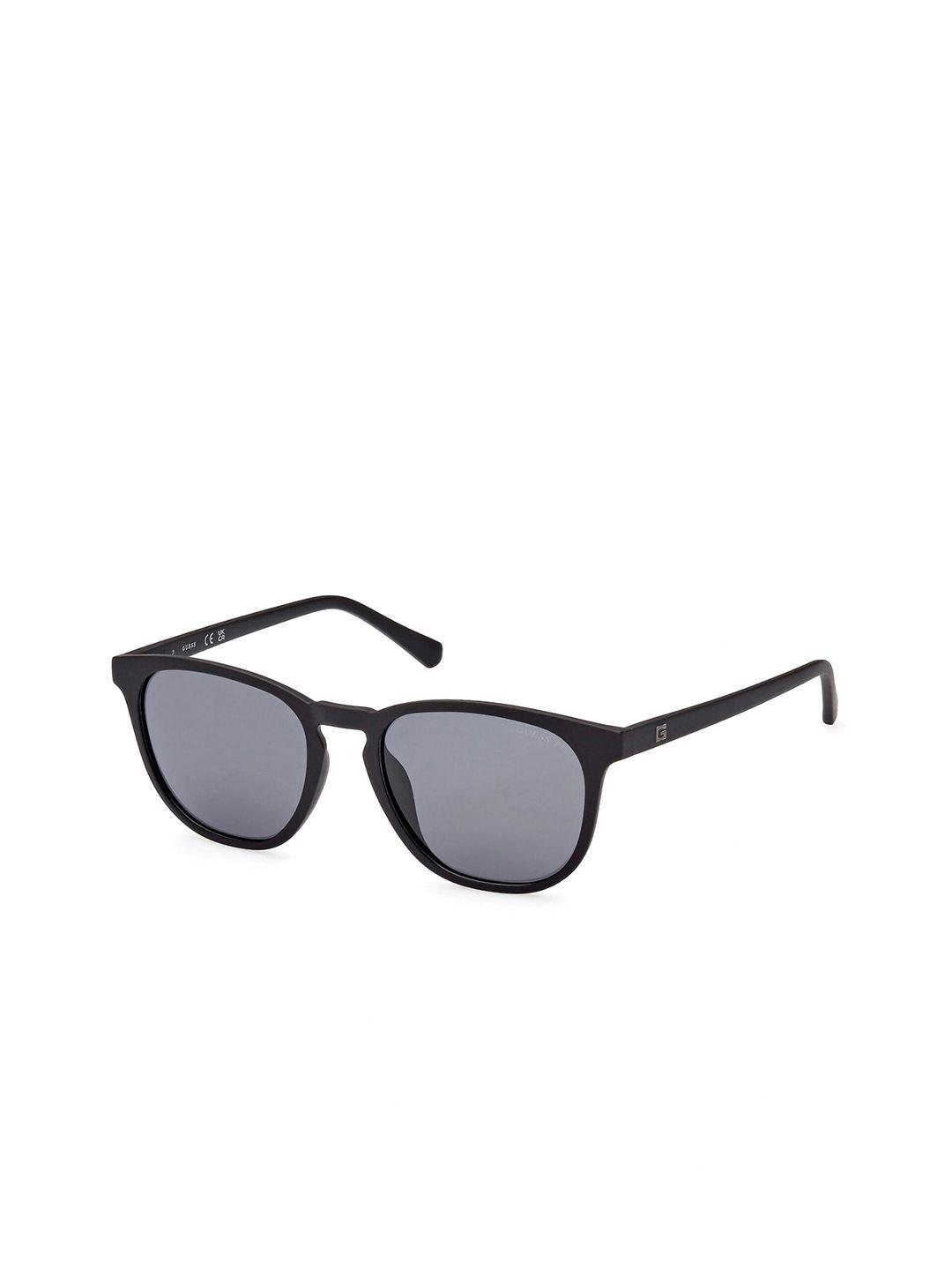 guess-square-sunglasses-with-uv-protected-lens