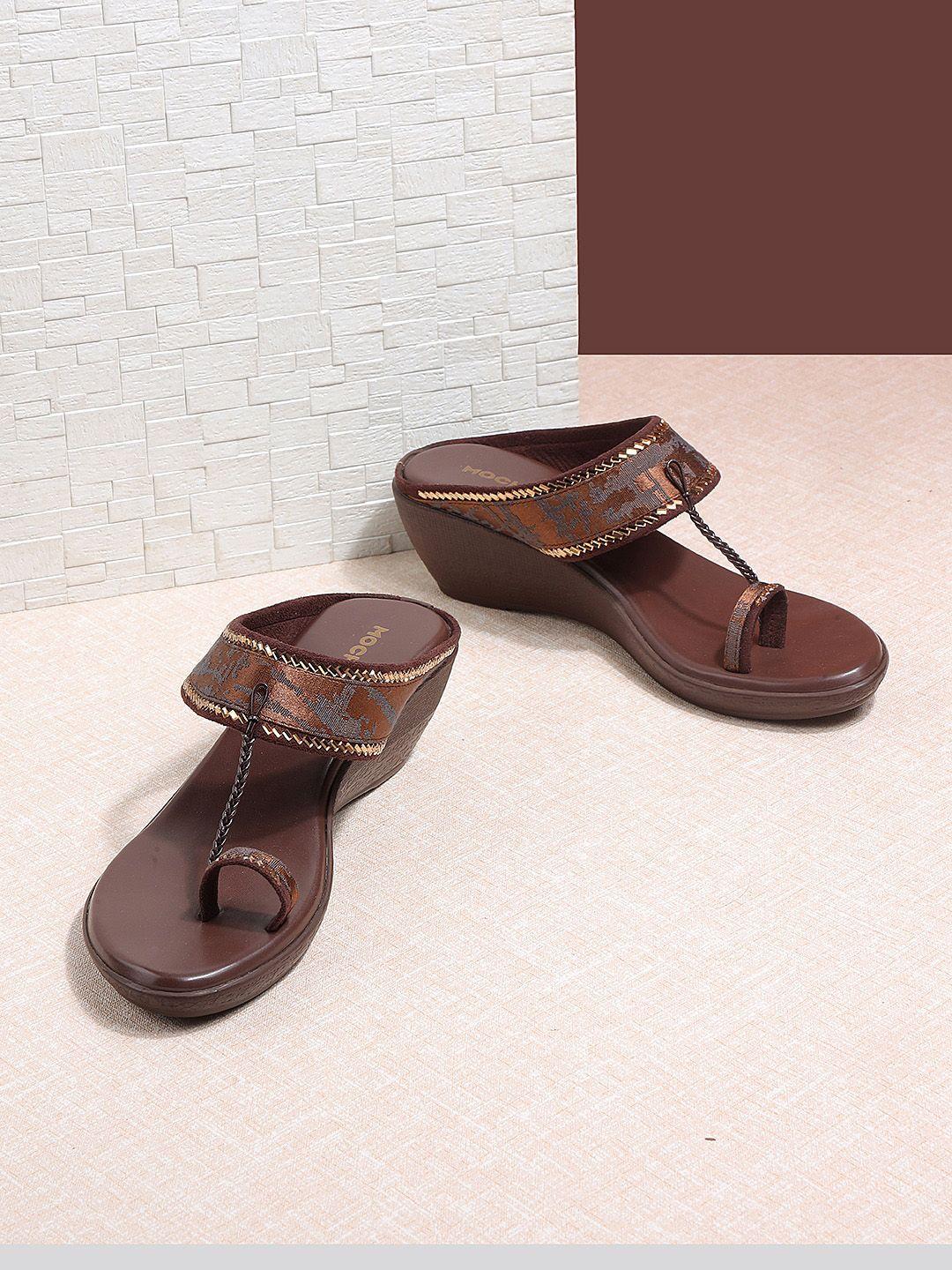 mochi-printed-ethnic-embellished-one-toe-wedges