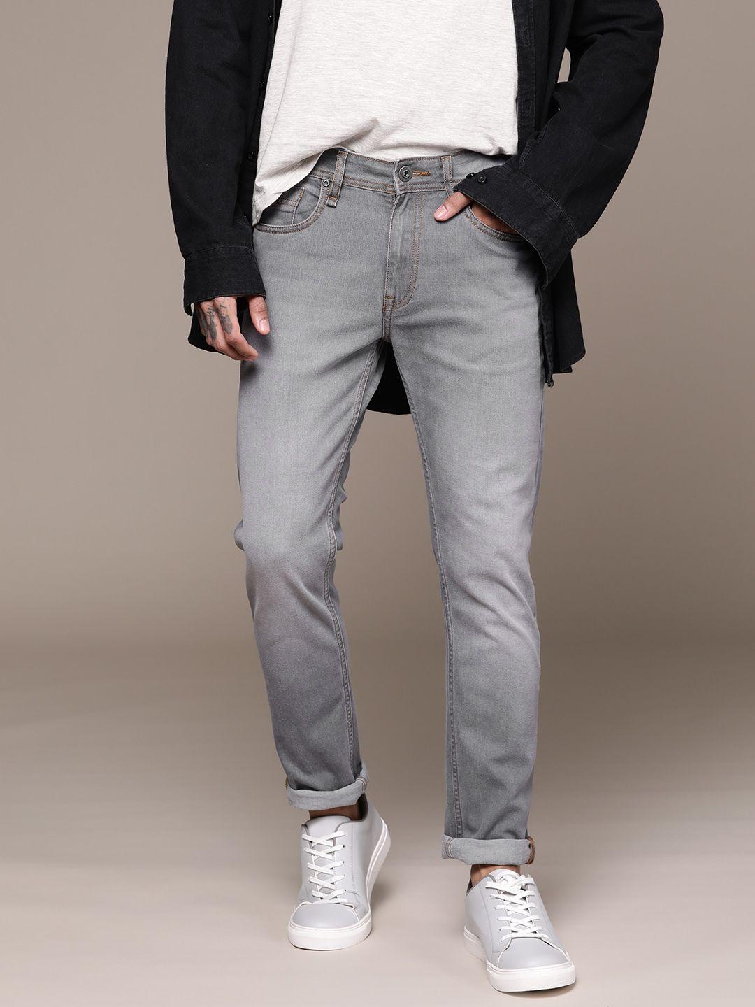 the-roadster-lifestyle-co.-men-slim-tapered-fit-light-fade-stretchable-jeans