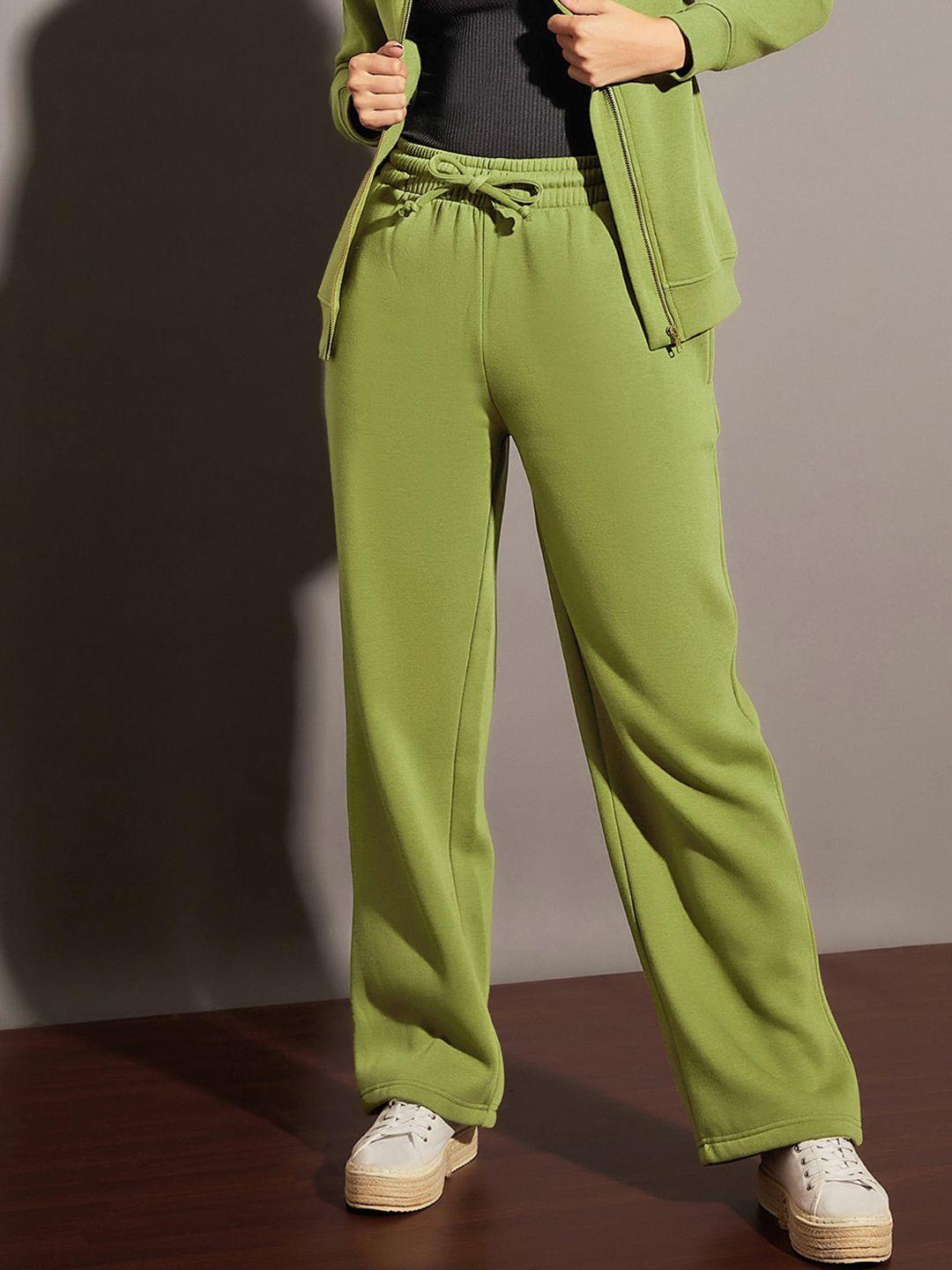 sassafras-women-olive-relaxed-fit-mid-rise-fleece-track-pants
