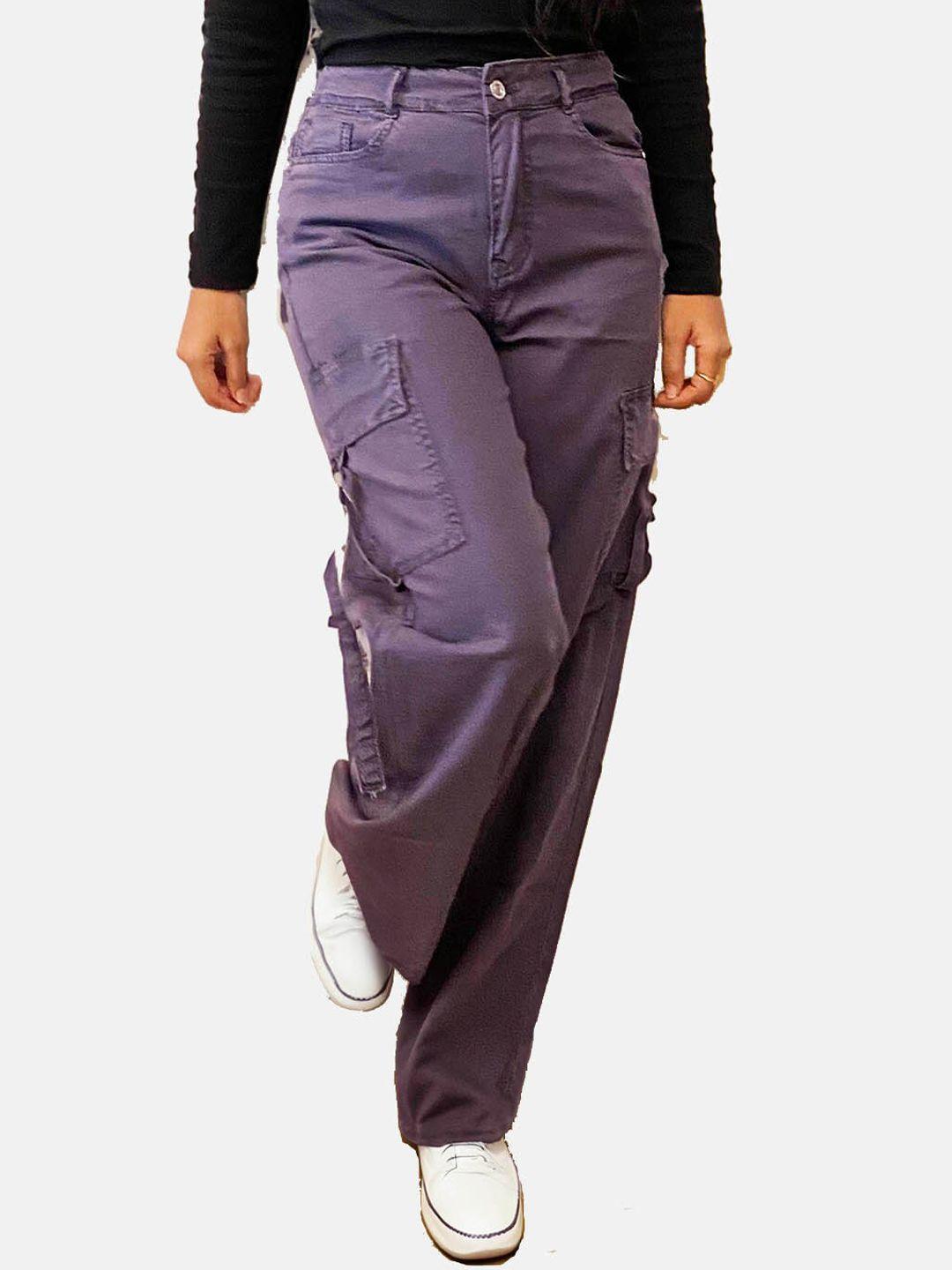 izf-women-relaxed-straight-fit-cargos-trousers