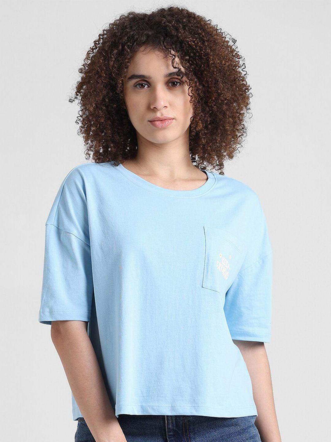 ONLY Typography Printed Drop-Shoulder Sleeves Boxy Pure Cotton T-shirt