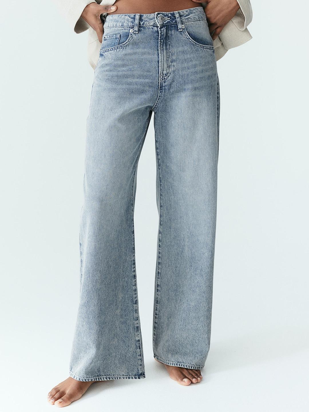 h&m-women-feather-soft-straight-regular-jeans