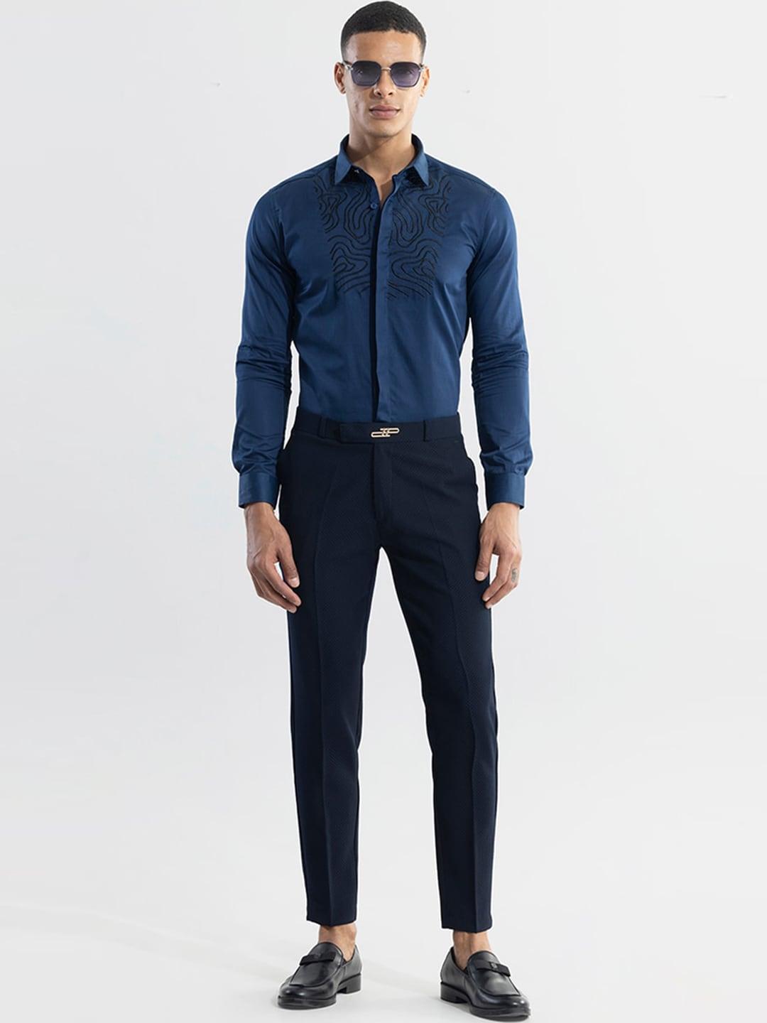 Snitch Men Black Smart Slim Fit Mid-Rise Geometric Self Design Trouser