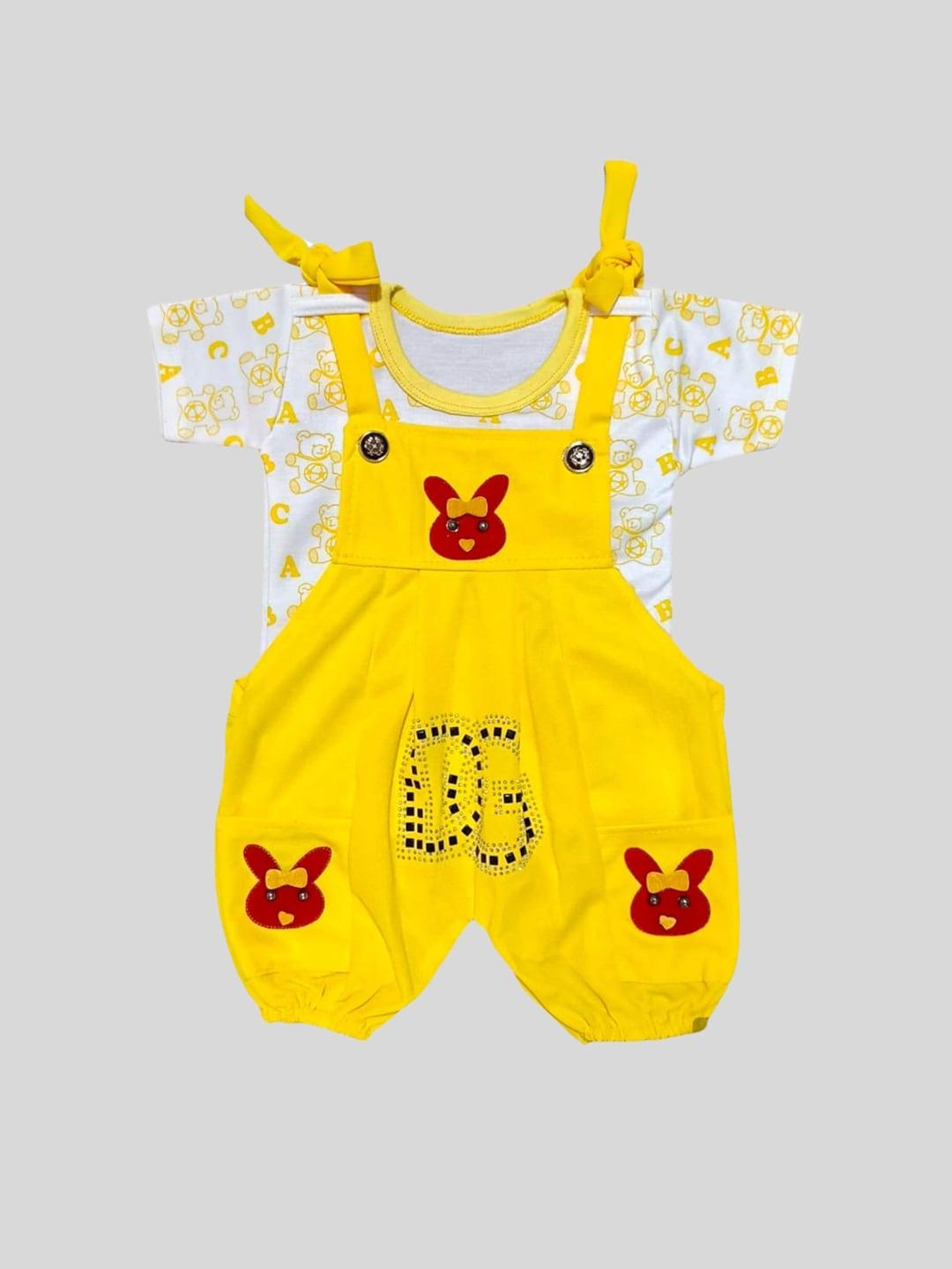 baesd-infants-printed-cotton-dungarees-with-printed-t-shirt