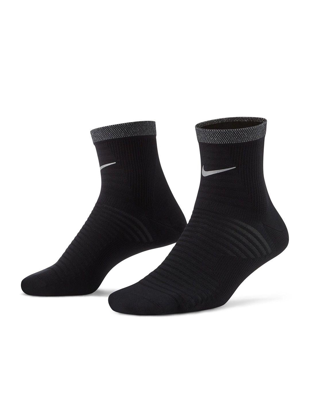 nike-spark-lightweight-running-cotton-ankle-socks