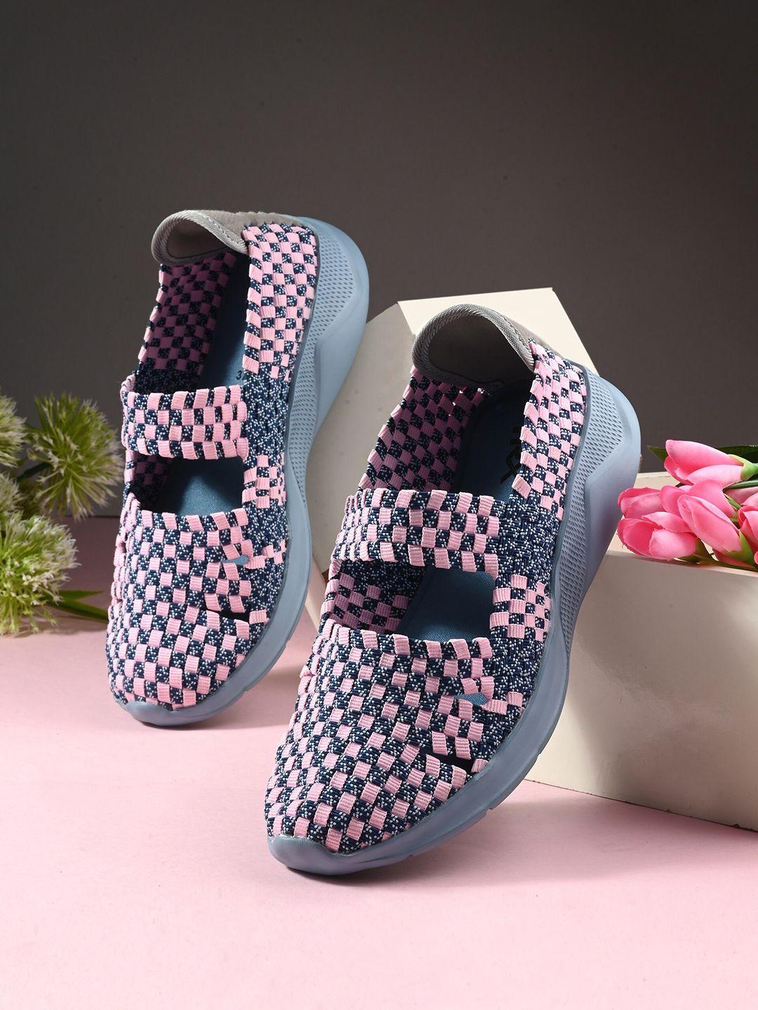 HRX by Hrithik Roshan Women Pink Textile Walking Shoes