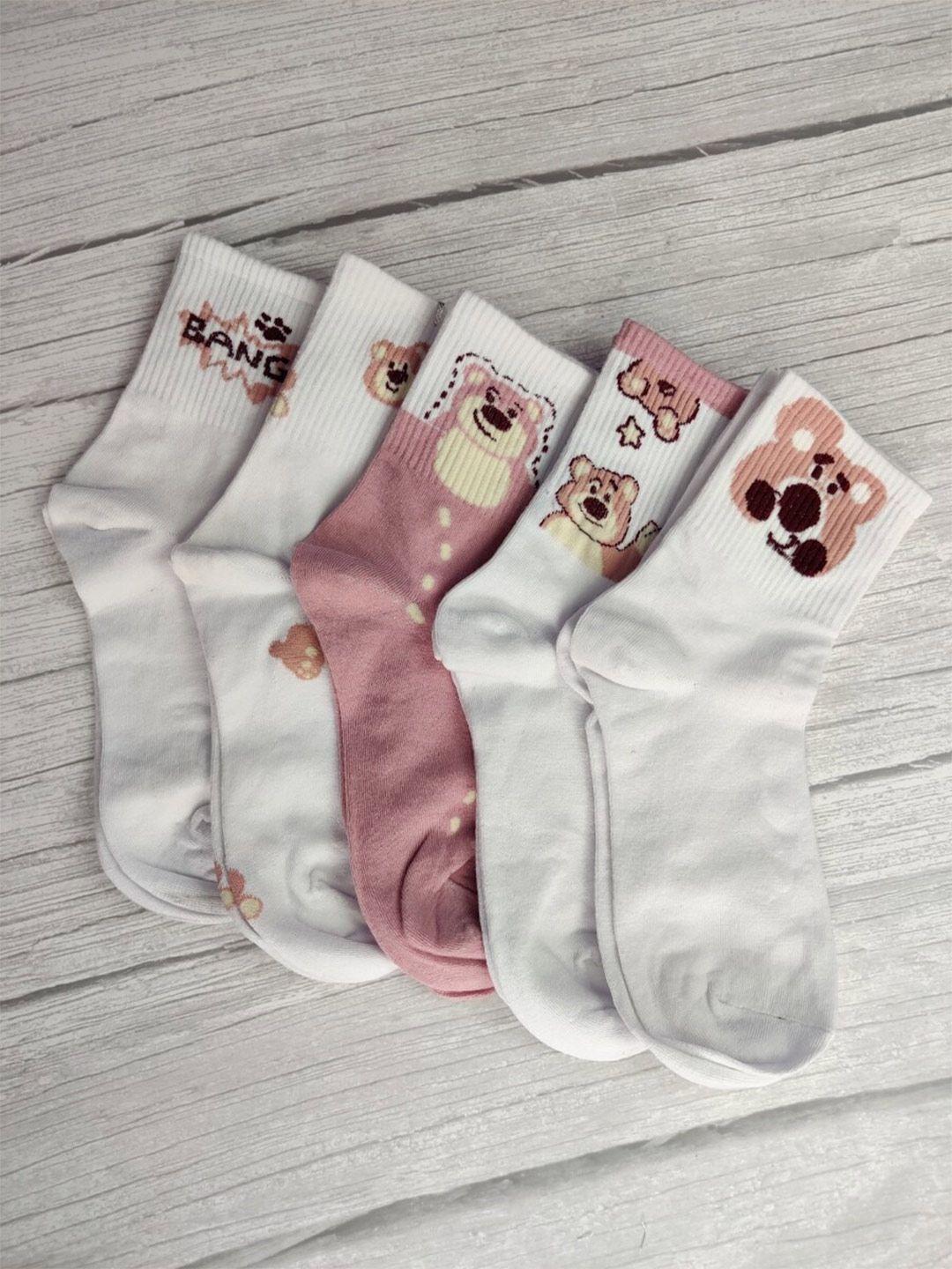 EL REGALO Girls Set of 3 Assorted Calf Length Socks