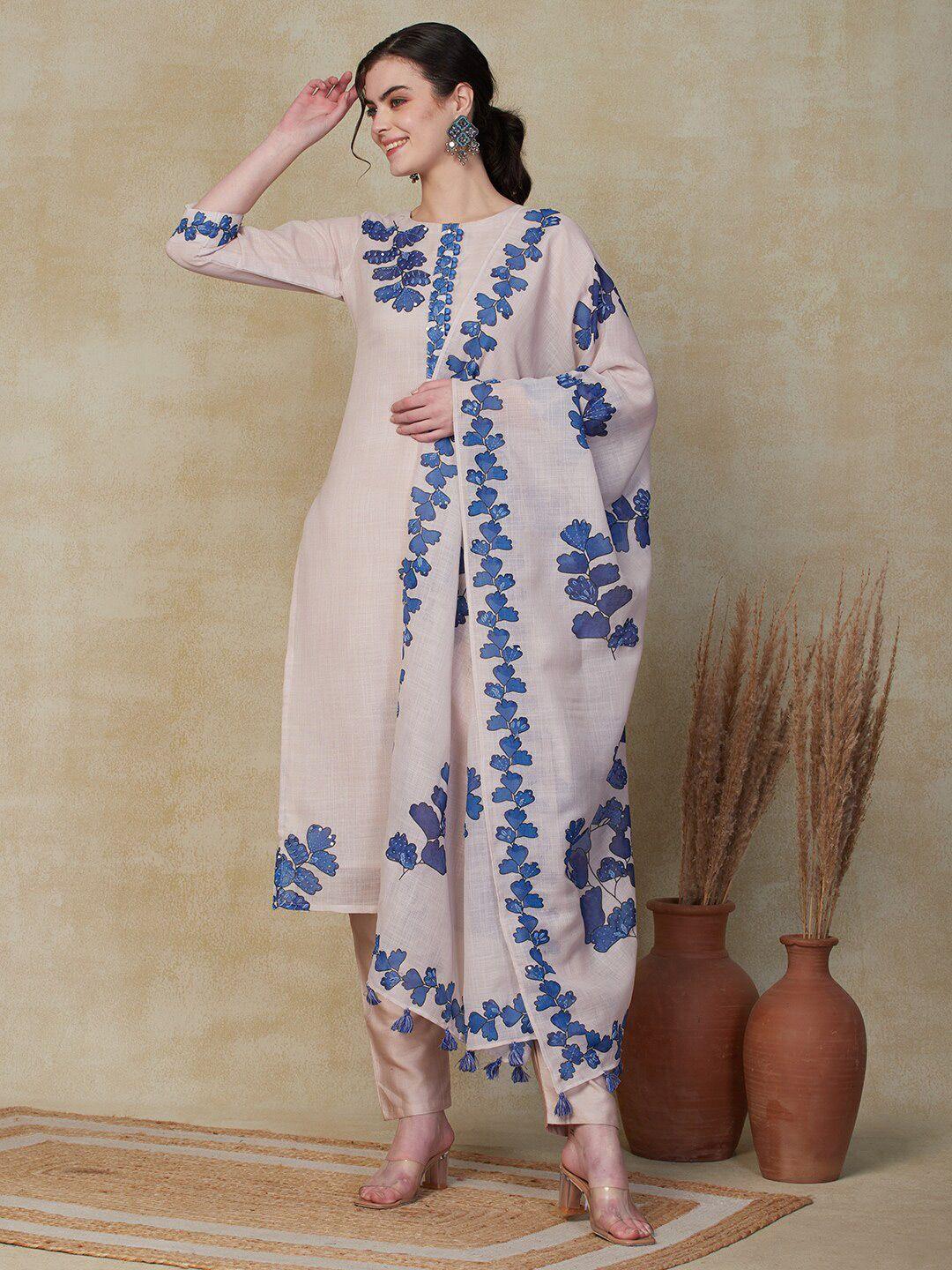 FASHOR Floral Printed Regular Thread Work Kurta with Trousers & With Dupatta