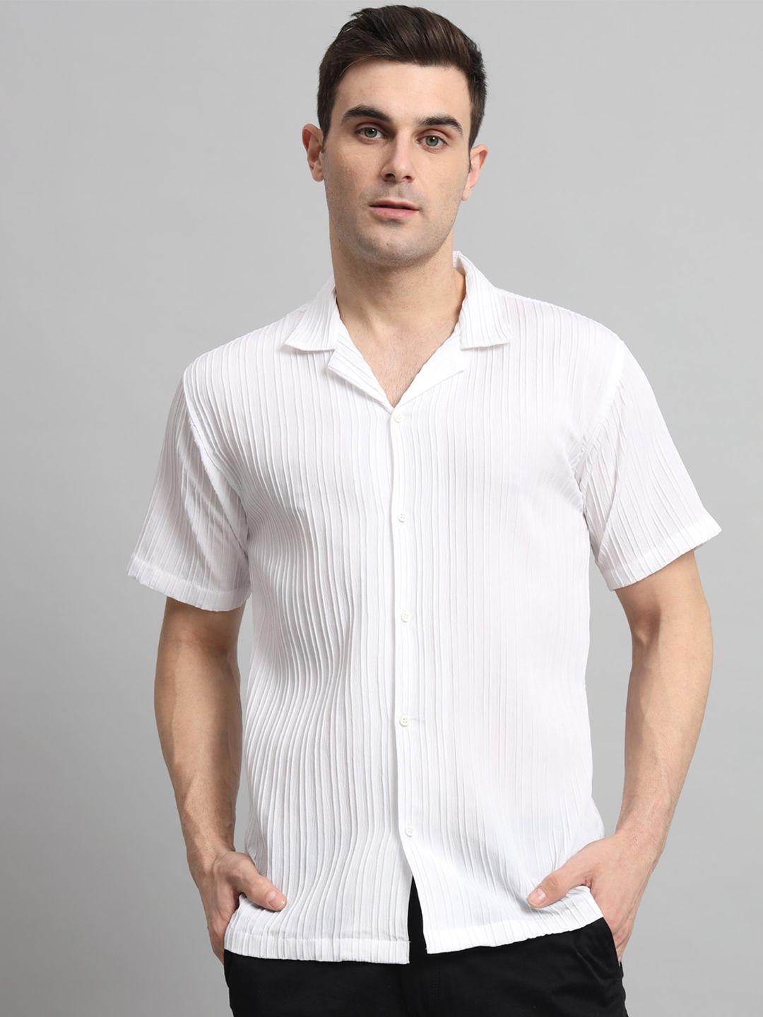 Wuxi Classic Striped Spread Collar Short Sleeves Casual Shirt