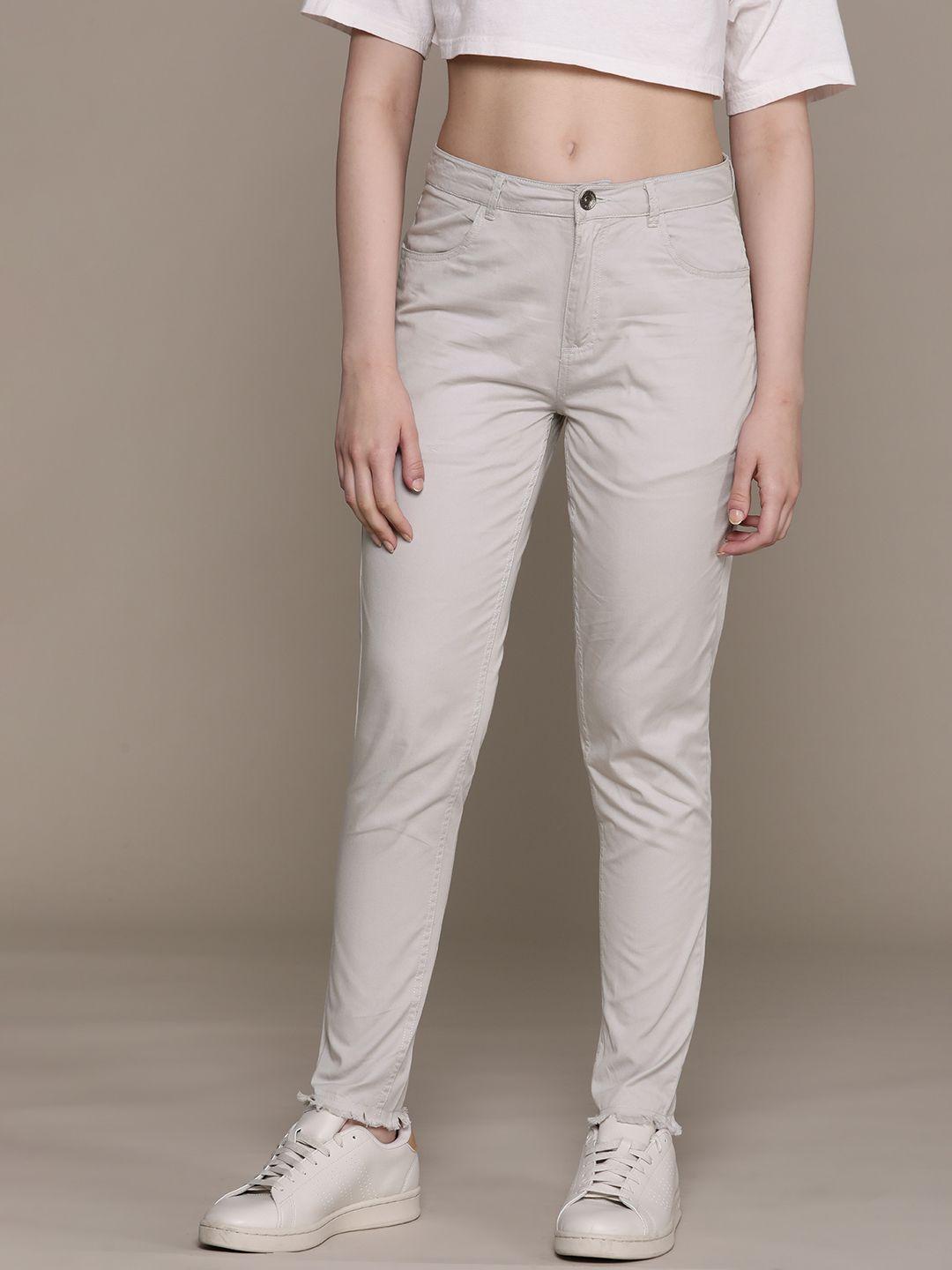 Roadster Women Solid Slim Fit Chinos Trousers