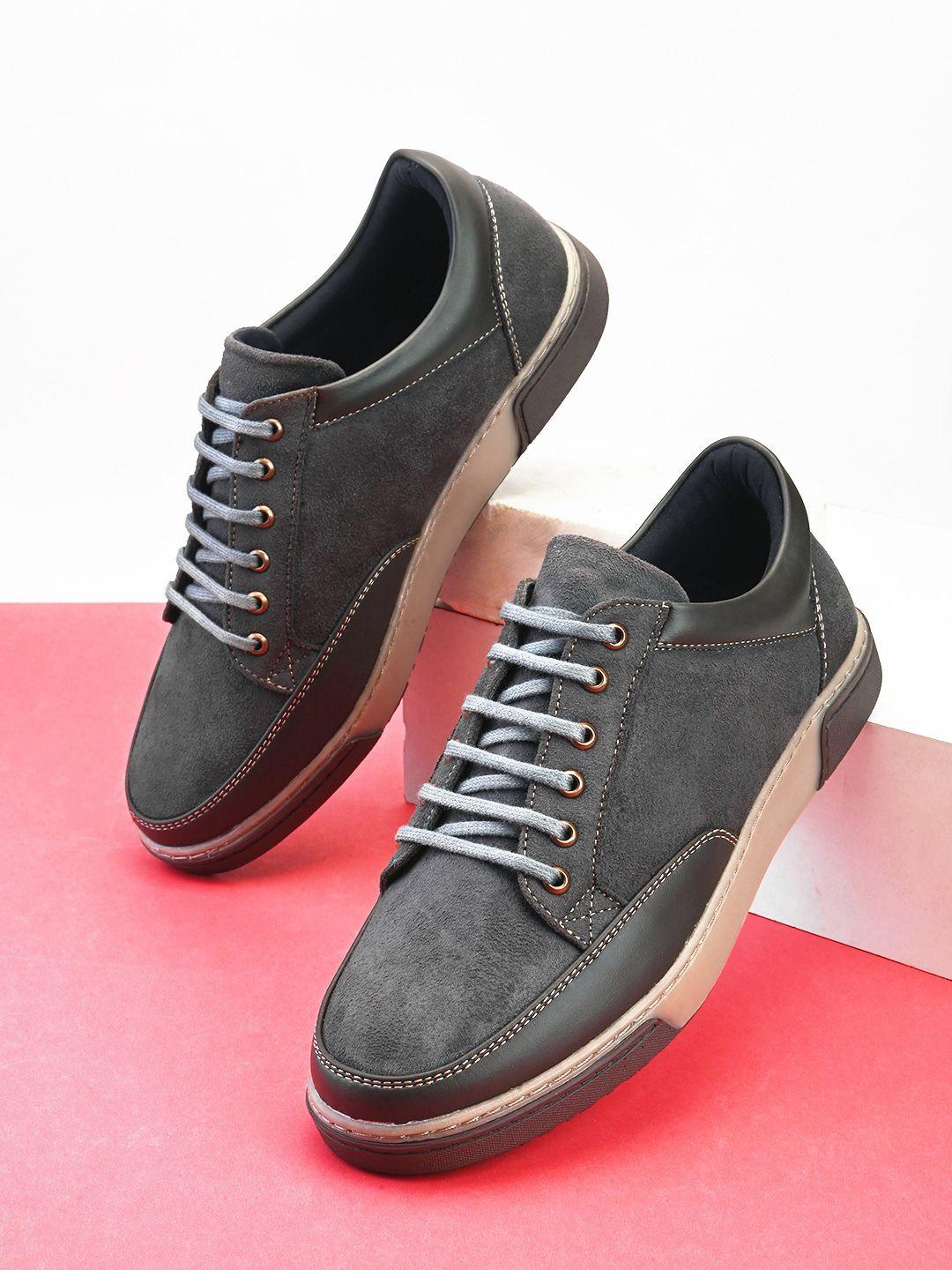 The Roadster Lifestyle Co Men Casual Sneakers
