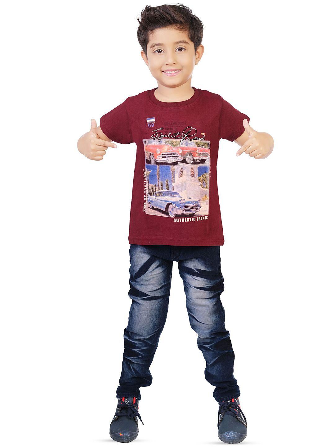 CELEBRITY CLUB Boys Printed T-shirt with Trousers
