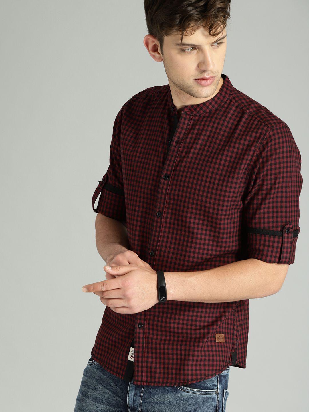 Roadster Men Maroon & Black Checked Casual Sustainable Shirt