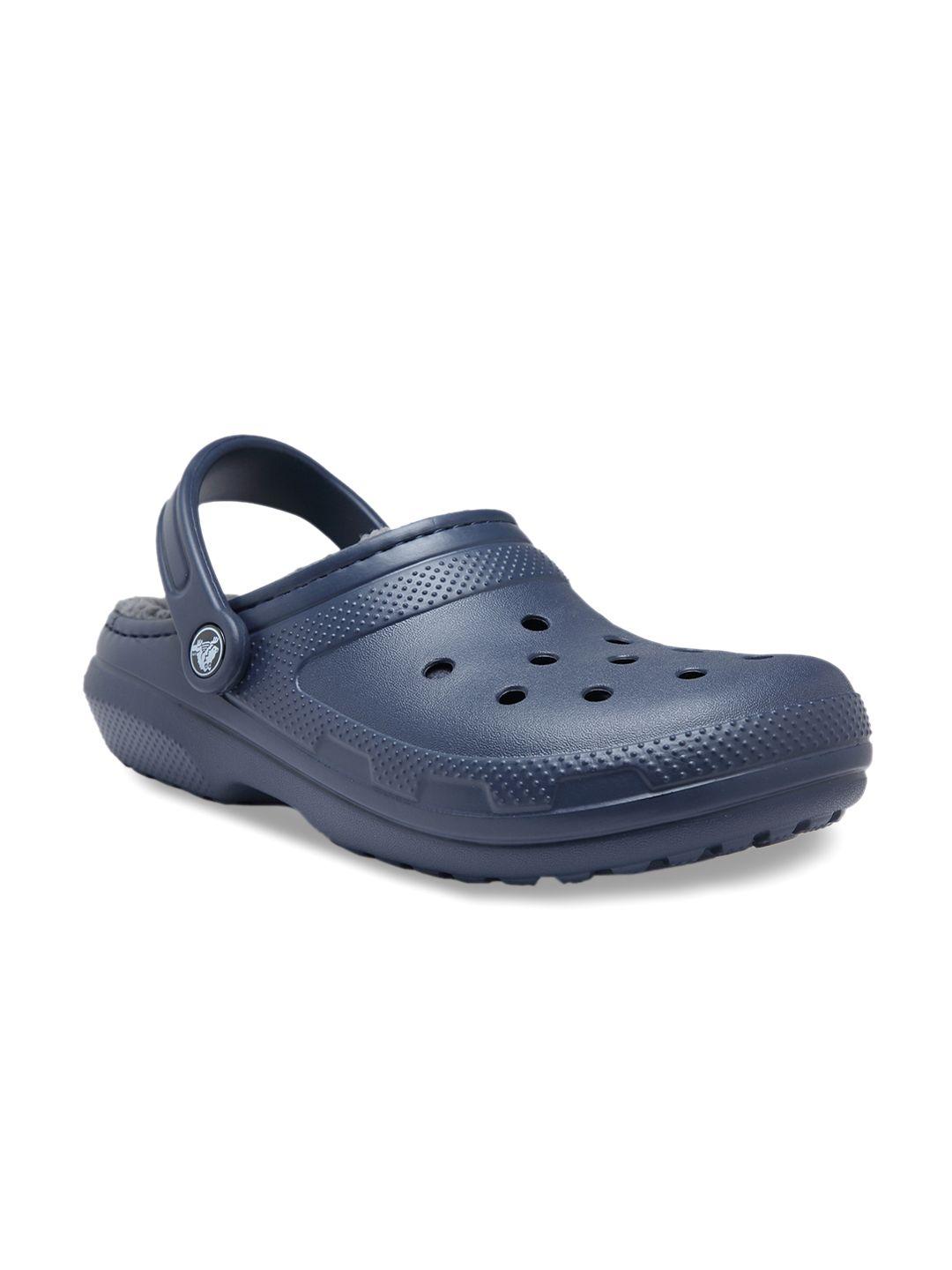 crocs-classic--men-navy-blue-clogs