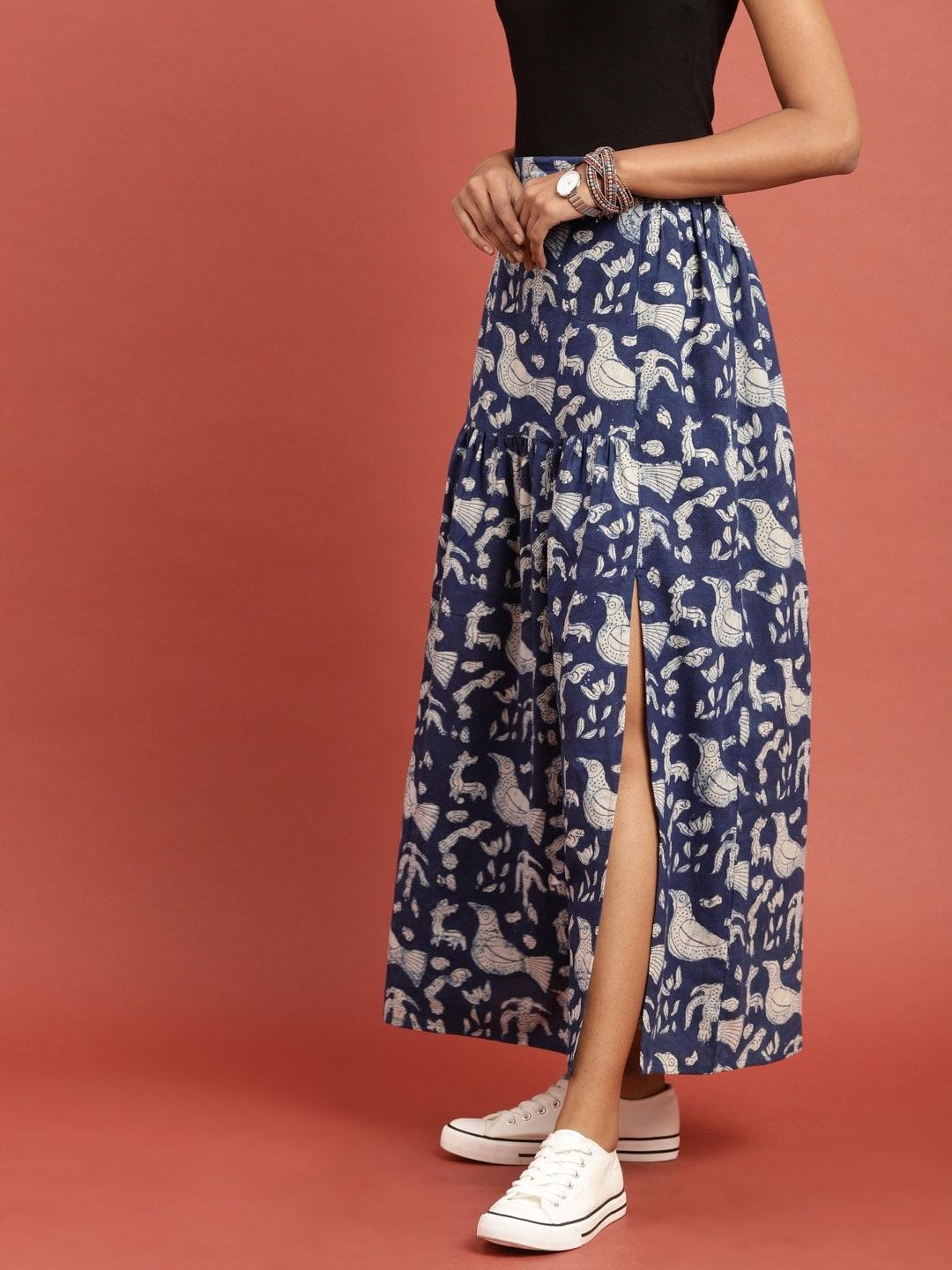 taavi-blue-&-off-white-indigo-hand-block-print-maxi-flared-sustainable-pure-cotton-skirt-with-gathers-&-slit