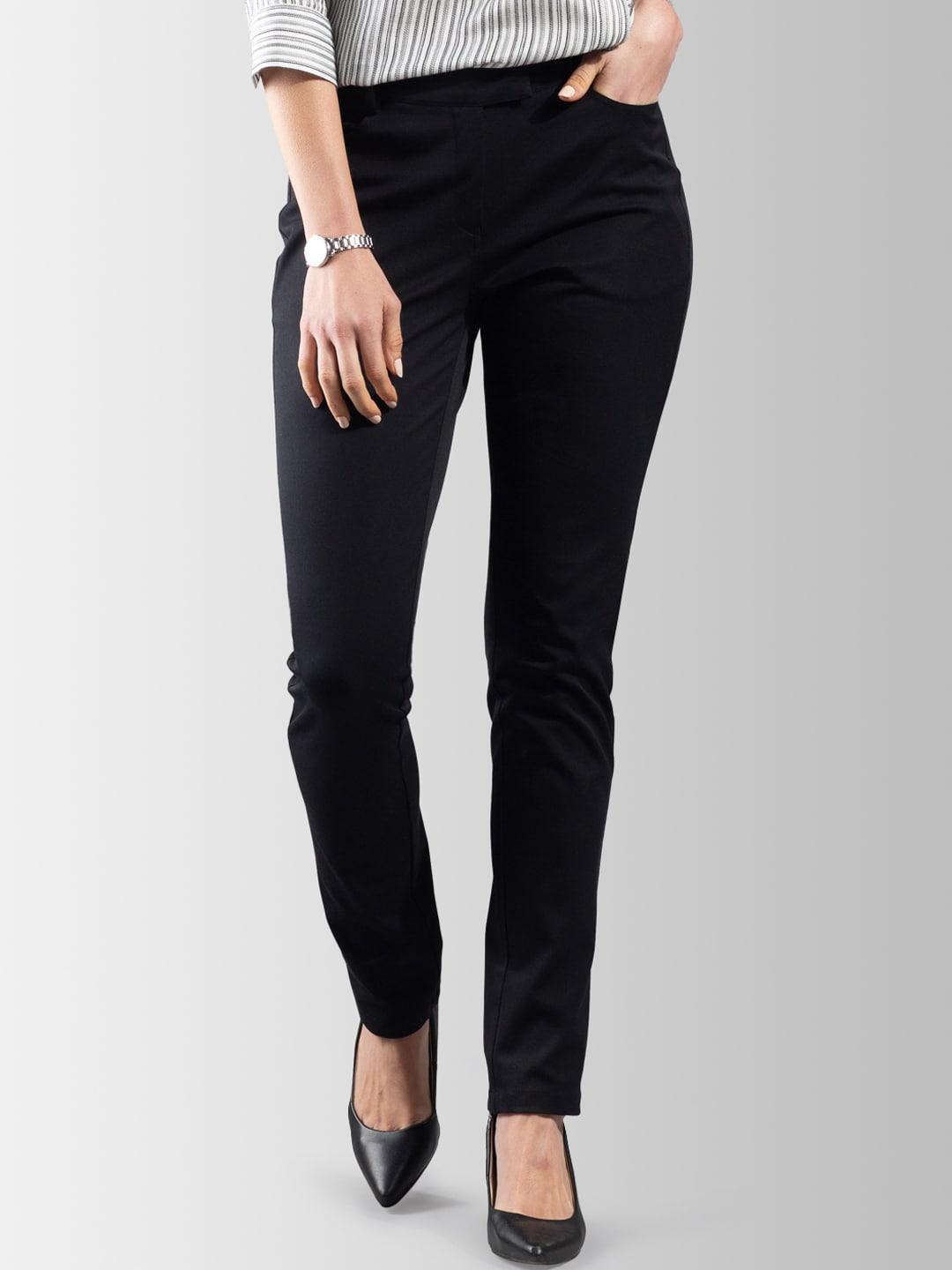 fablestreet-women-black-slim-fit-solid-cigarette-trousers