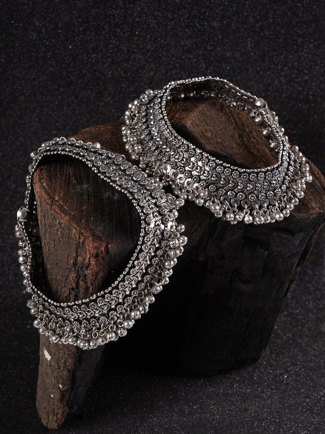 Shoshaa Set of 2 Oxidised Silver-Plated Anklets