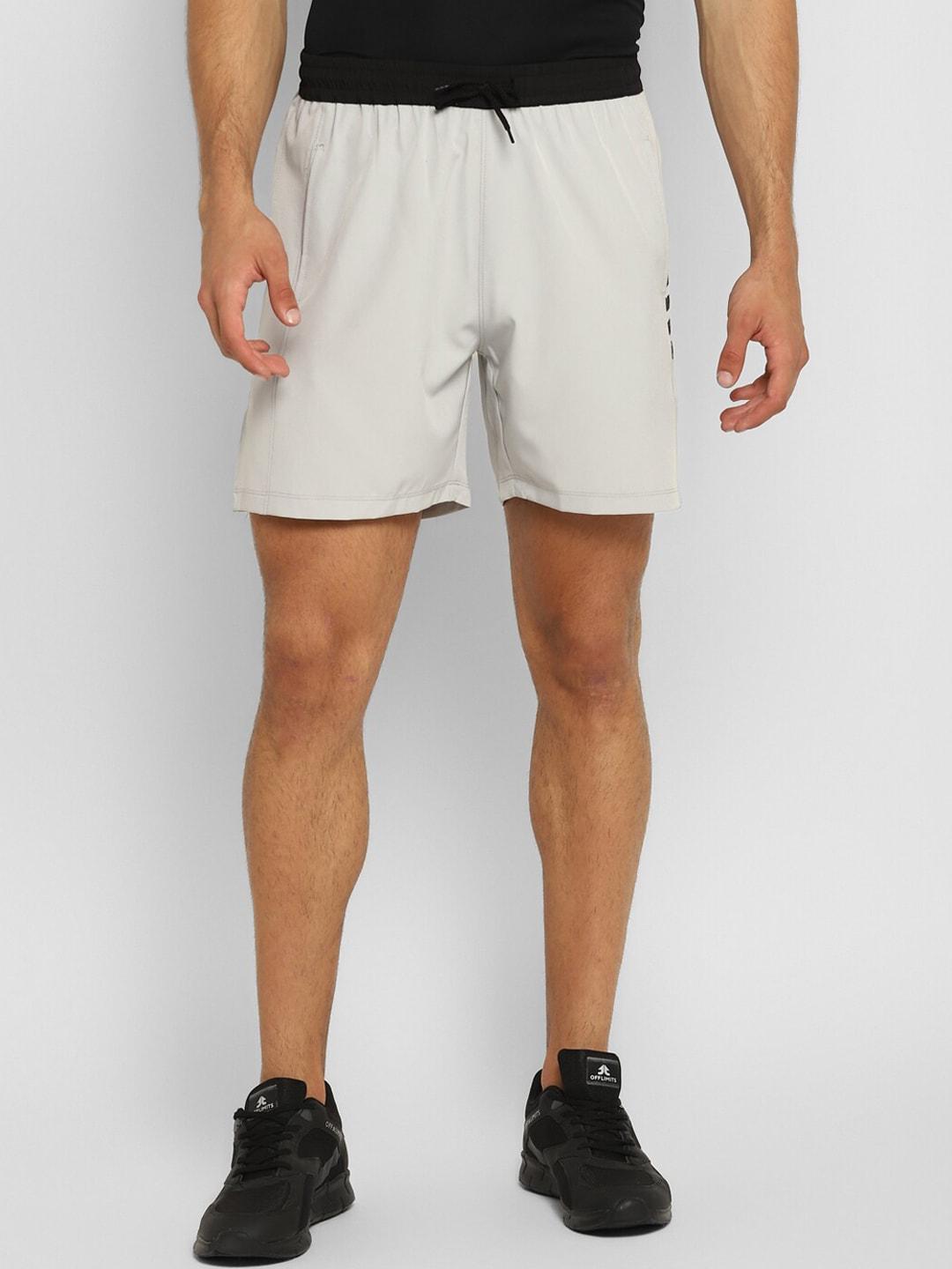 off-limits-men-grey-striped-regular-fit-sports-shorts