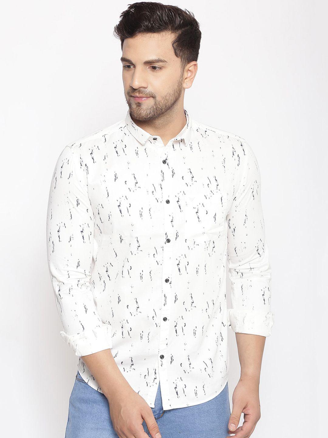 showoff-men-white-&-black-cotton-classic-slim-fit-printed-casual-shirt