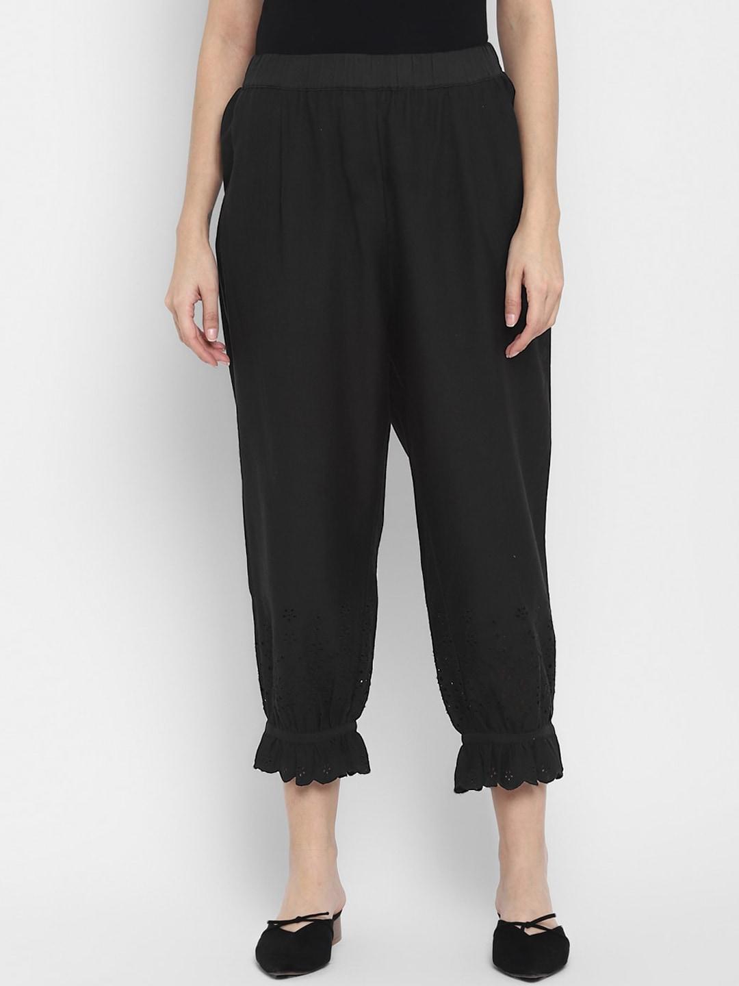blanc9-women-black-regular-fit-solid-regular-trousers