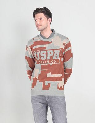 crew-neck-brand-patterned-sweater