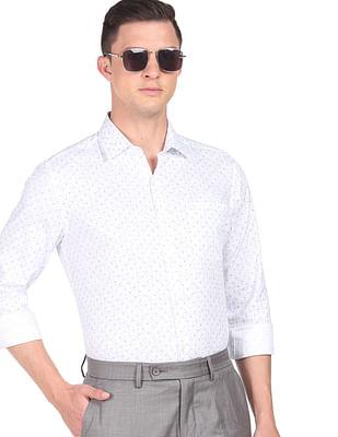 men-white-floral-print-dobby-weave-formal-shirt
