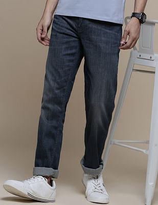 men-blue-mid-rise-body-fit-jeans