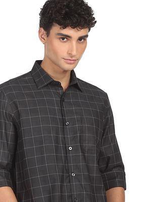 men-charcoal-semi-cut-away-collar-check-casual-shirt