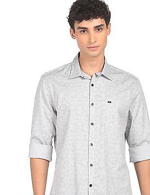 men-grey-slim-fit-printed-casual-shirt