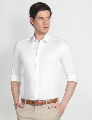 Manhattan Slim Fit Solid Formal Shirt