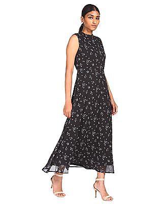 black-sleeveless-printed-dress