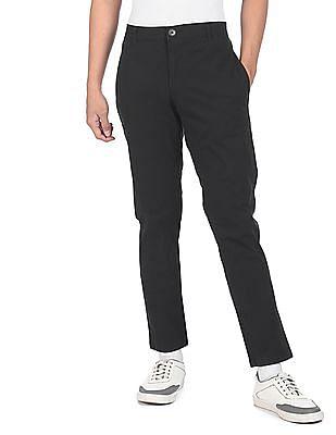 men-black-mid-rise-solid-casual-trousers