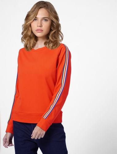 red-contrast-tipping-sweatshirt