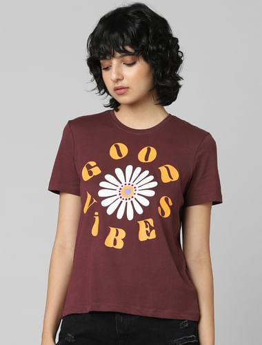 maroon-graphic-print-t-shirt