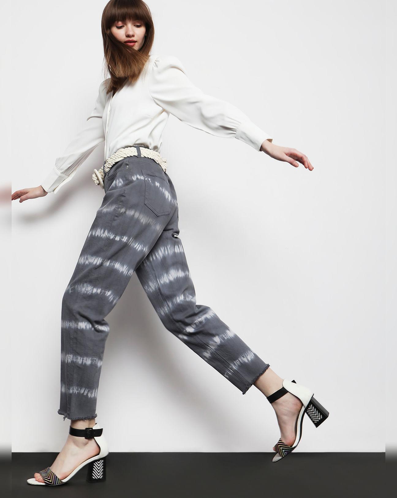 grey-high-rise-abstract-print-jeans