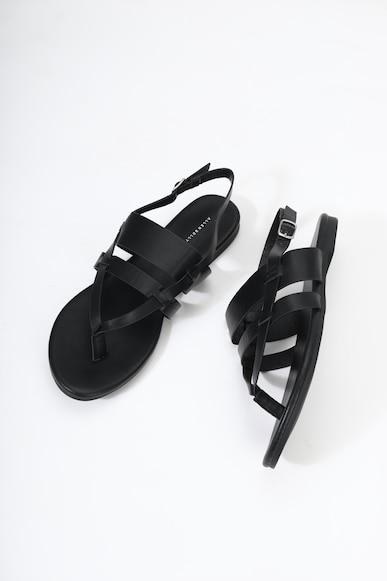 women-black-casual-sandals