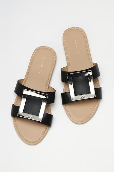 women-black-casual-sandals