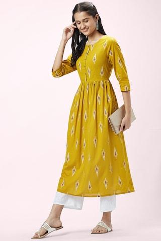 yellow-print-casual-round-neck-3/4th-sleeves-calf-length-women-regular-fit-kurta