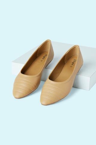 Beige Solid Casual Women Flat Shoes