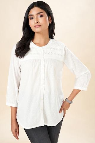 off-white-solid-cotton-swiss-dot-mandarin-women-regular-fit-tunics