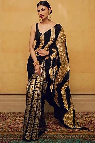 black-embroidered-saree-set
