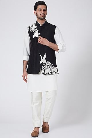 black-embroidered-bundi-jacket