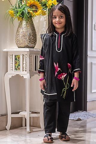 Black Handwoven Chanderi Floral Machine Embroidered Kurta Set For Girls