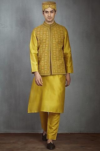 yellow-machine-embroidered-bundi-jacket