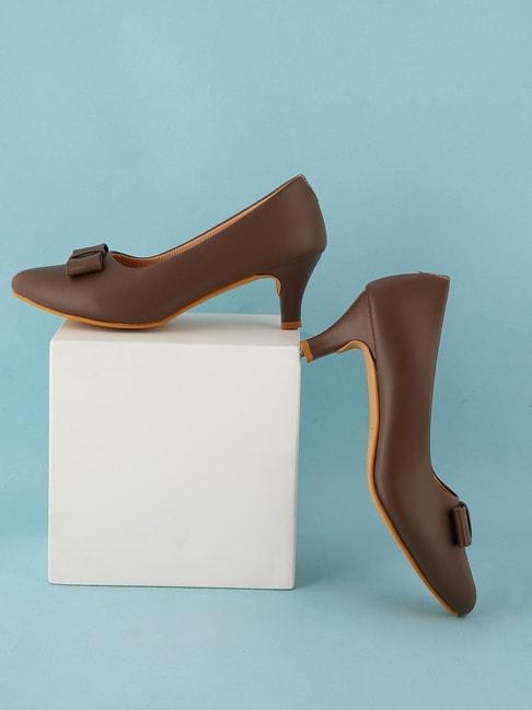 scentra-women's-brown-stiletto-pumps