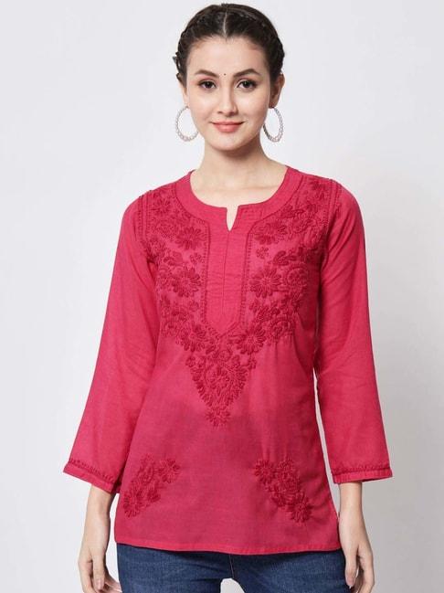 paramount-chikan-hot-pink-cotton-embroidered-straight-short-kurti