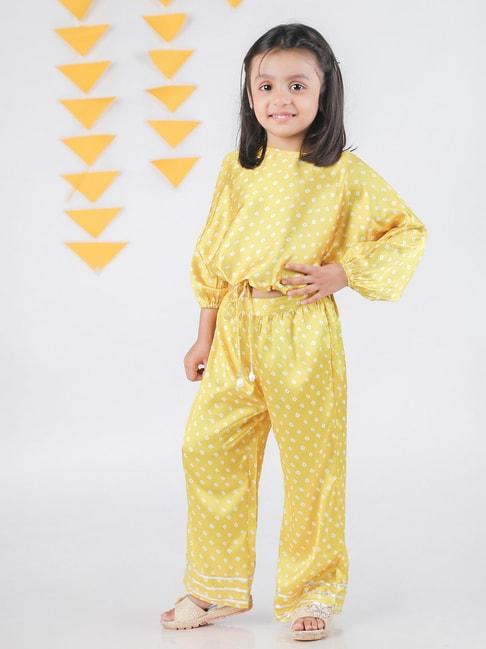 Budding Bees Kids Yellow Printed Full Sleeves Top with Trousers
