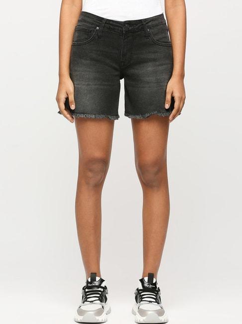 pepe-jeans-black-mid-rise-shorts